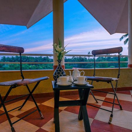 Treehouse Blue Hotel & Villas Colva Exterior foto