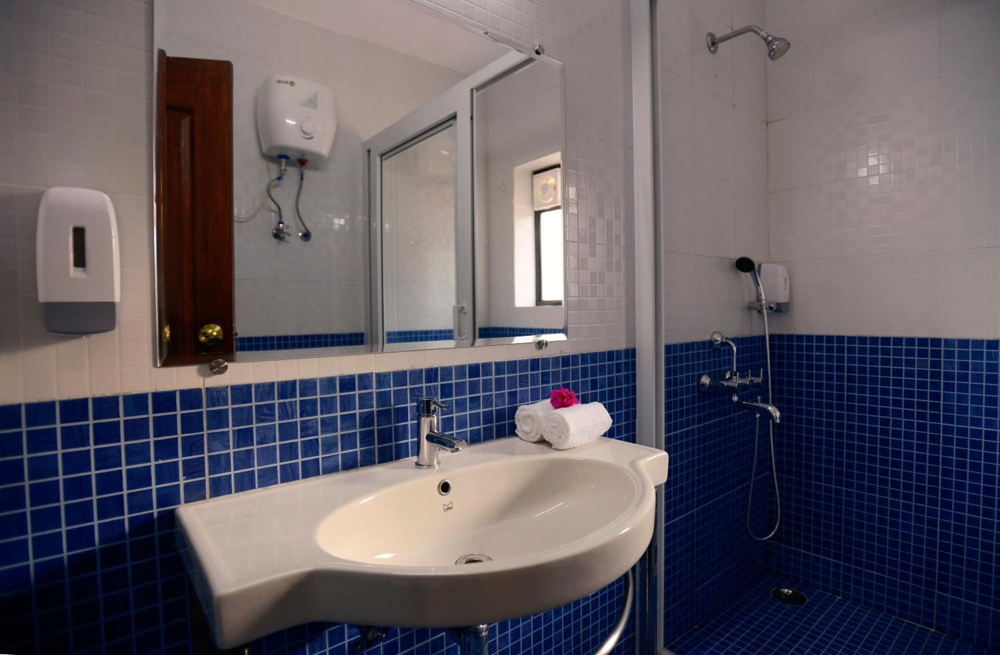 Treehouse Blue Hotel & Villas Colva Exterior foto